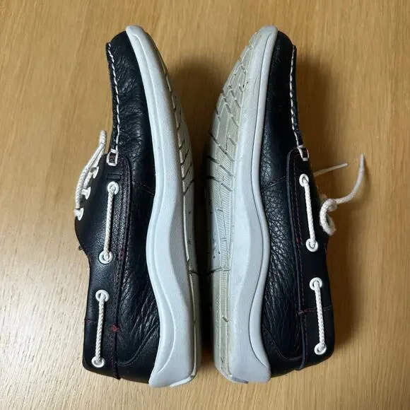 SASSize 7 Catalina Lace Up Boat Shoe Tripad Comfort Made in USA Navy